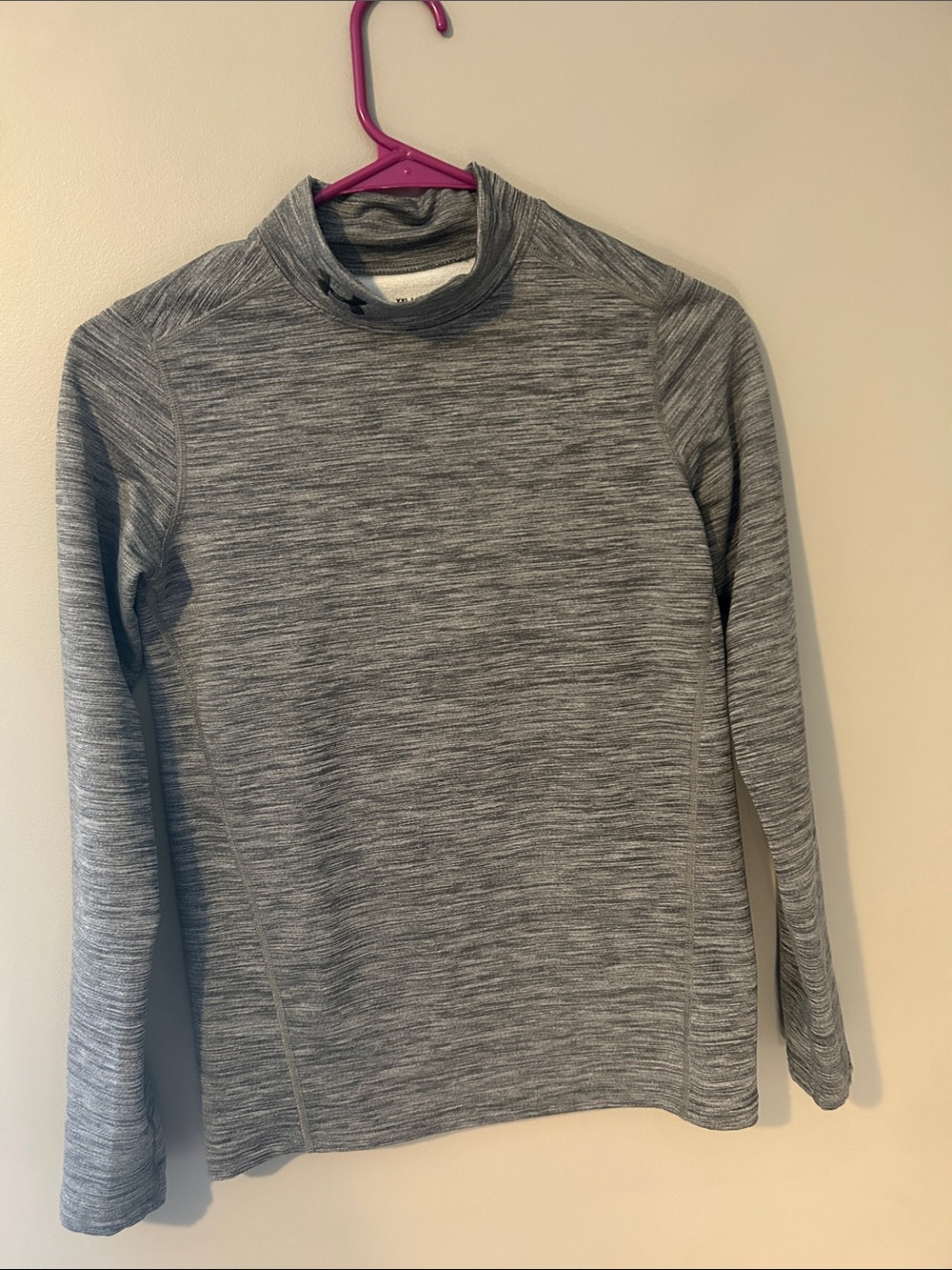 Under Armour Boy’s XL Heather Gray Turtleneck Performance Top